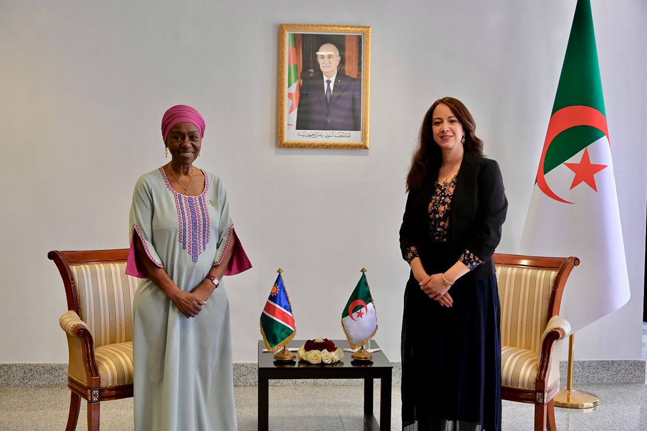 منصوري تستقبل سفيرة جمهورية ناميبيا عقب انتهاء مهامها لدى الجزائر