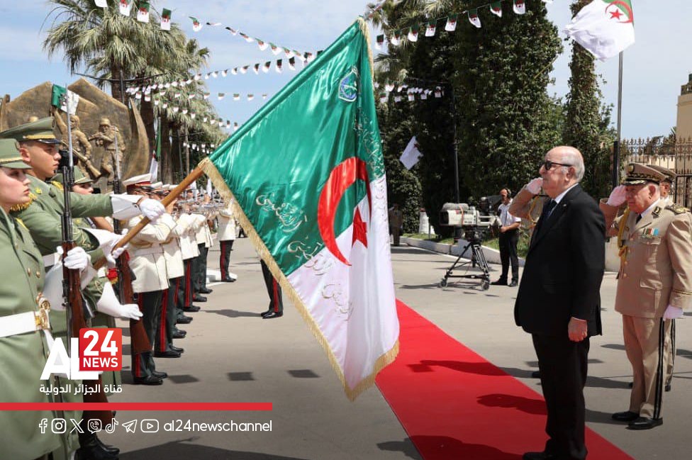 الرئيس الجزائري يصل إلى الأكاديمية العسكرية لشرشال للإشراف على مراسم الحفل السنوي لتخرج الدفعات