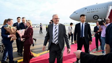 أنتوني ألبانيز في الصين