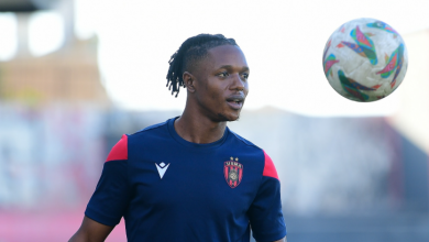 اتحاد الجزائر يعلن تعاقده مع الكاميروني شي مالون