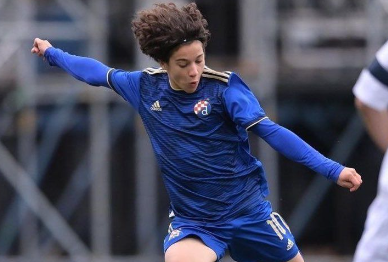 برشلونة يقترب من خطف موهبة كرواتية من أصل جزائري