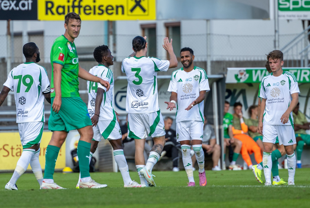 محرز يقود الأهلي السعودي لفوز ودي في تربص النمسا