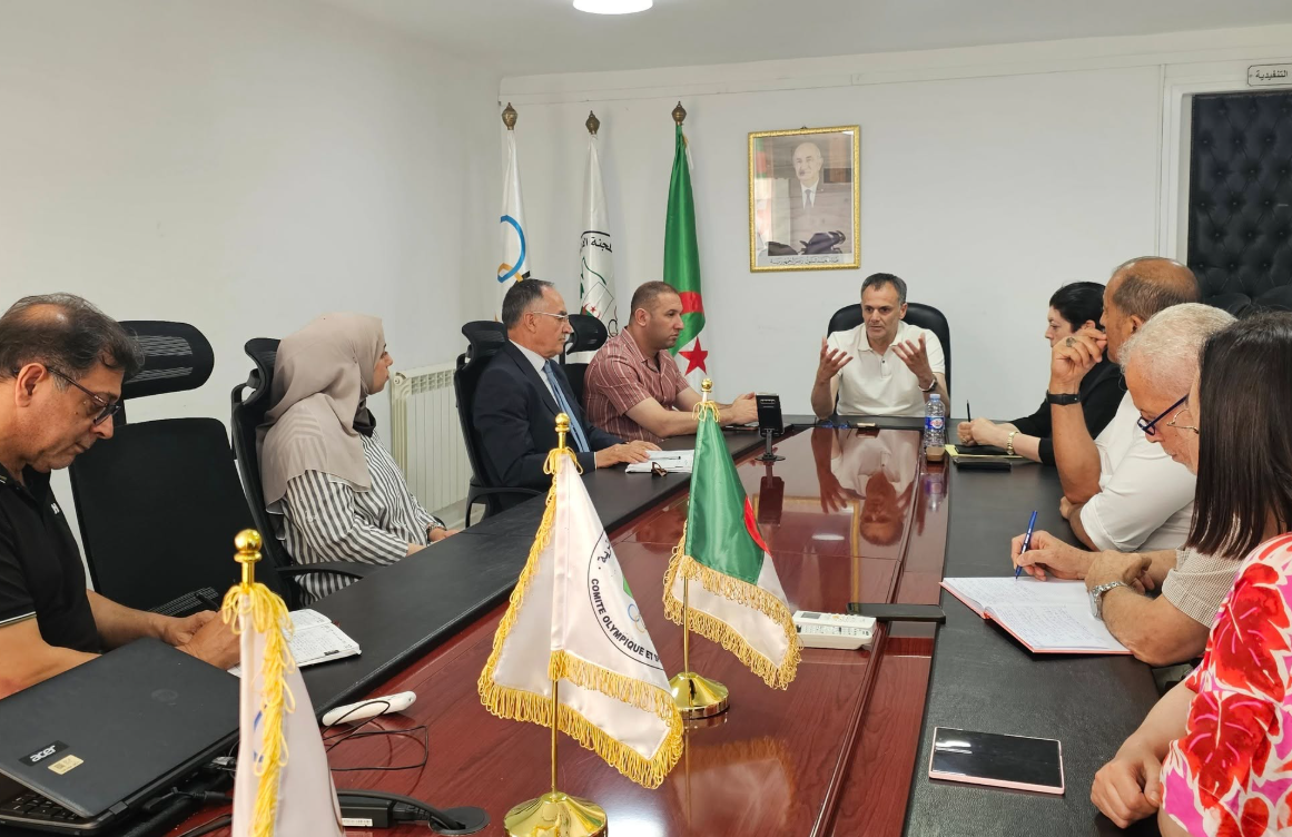 تنصيب لجنة العلاقات الخارجية في اللجنة الأولمبية والرياضية الجزائرية
