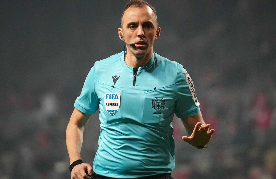 جواو بينييرو حكماً لنهائي كأس السوبر الأوروبي بين سان جيرمان وتوتنهام