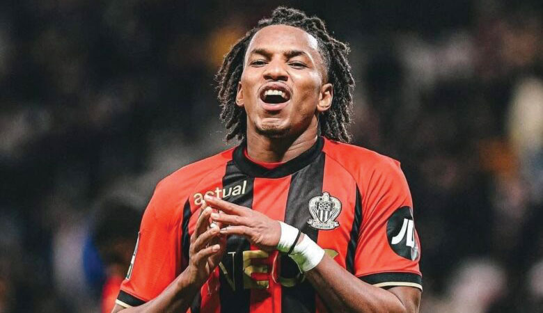 نيس الفرنسي يحدّد سعر هشام بوداوي في سوق الانتقالات