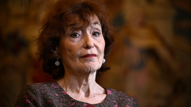 الوزيرة الفرنسية السابقة، نوال لونوار