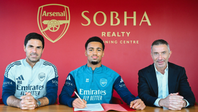 آرسنال يمدّد عقد لاعبه الشاب إيثان نوانيري