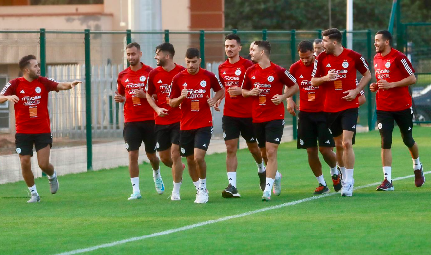 لاعبو منتخب الجزائر يهيمنون على التشكيلة المثالية لـ "الشان"