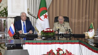 الفريق أول السعيد شنڨريحة الوزير المنتدب لدى وزير الدفاع الوطني رئيس أركان الجيش الجزائري ورئيس المصلحة الفدرالية للتعاون العسكري والتقني لفدرالية روسيا