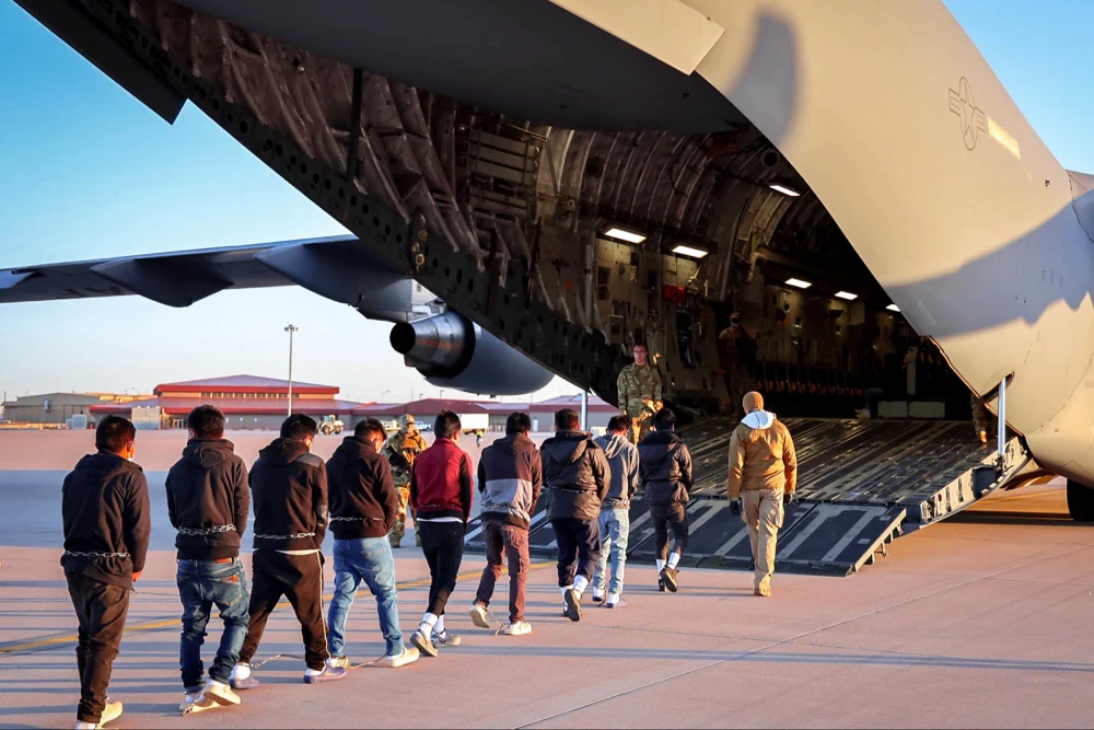 ترحيل مهاجرين من الولايات المتحدة- أرشيفية-