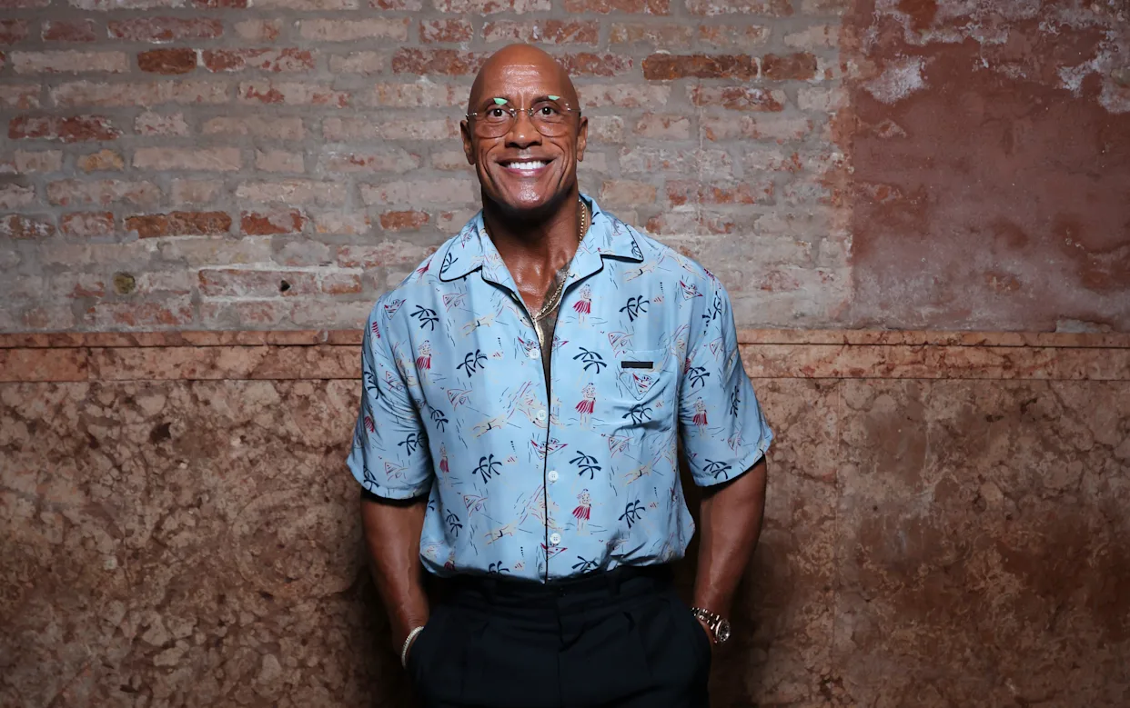 المصارع الأمريكي "ذاك روك" يكشف سبب فقدان 27 كلغ من وزنه