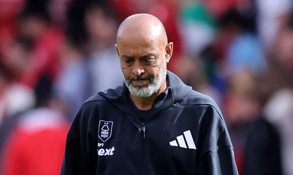 نوتنغهام فورست يعلن إقالة مدربه نونو إسبيريتو سانتو