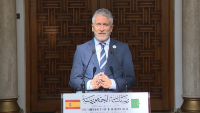 وزير الداخلية الإسباني فرناندو غراندي مارلاسكا غوميز