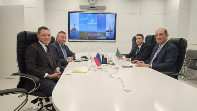 الجزائر وروسيا تناقشان آفاق التعاون في قطاع الطاقة