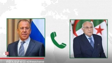 الوزير عطاف يجري مكالمة هاتفية مع وزير الشؤون الخارجية الروسي