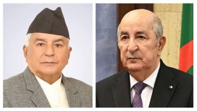 الرئيس الجزائري يتلقى تهنئة رئيس نيبال