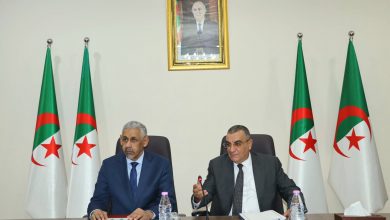 وزير الأشغال العمومية والمنشآت القاعدية عبد القادر جلاوي ورئيس مجموعة البنك الإفريقي للتنمية سيدي ولد التاه