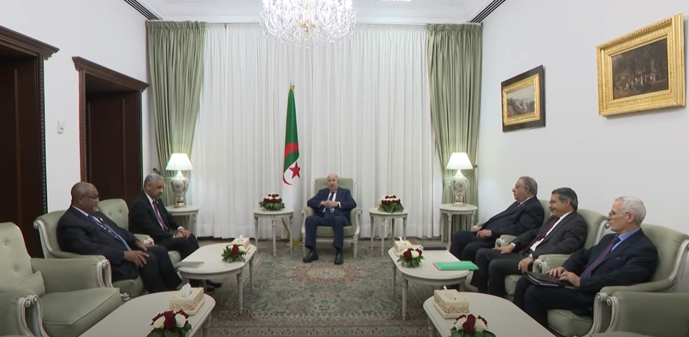 الرئيس الجزائري يستقبل رئيس مجموعة البنك الإفريقي للتنمية