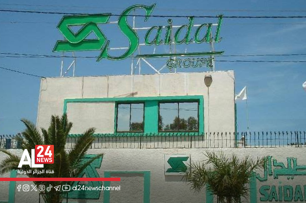 الرئيس الصومالي يقوم بزيارة وحدة إنتاج الأدوية التابعة لمجمع صيدال بالجزائر العاصمة