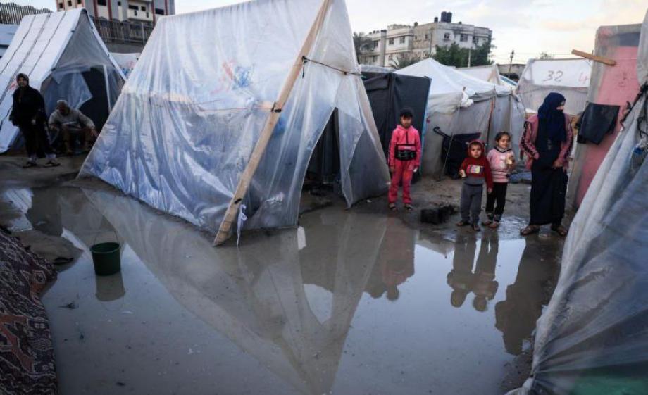 معاناة الفلسطينيين في غزة