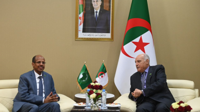 محادثات بين أحمد عطاف ومحمود علي يوسف