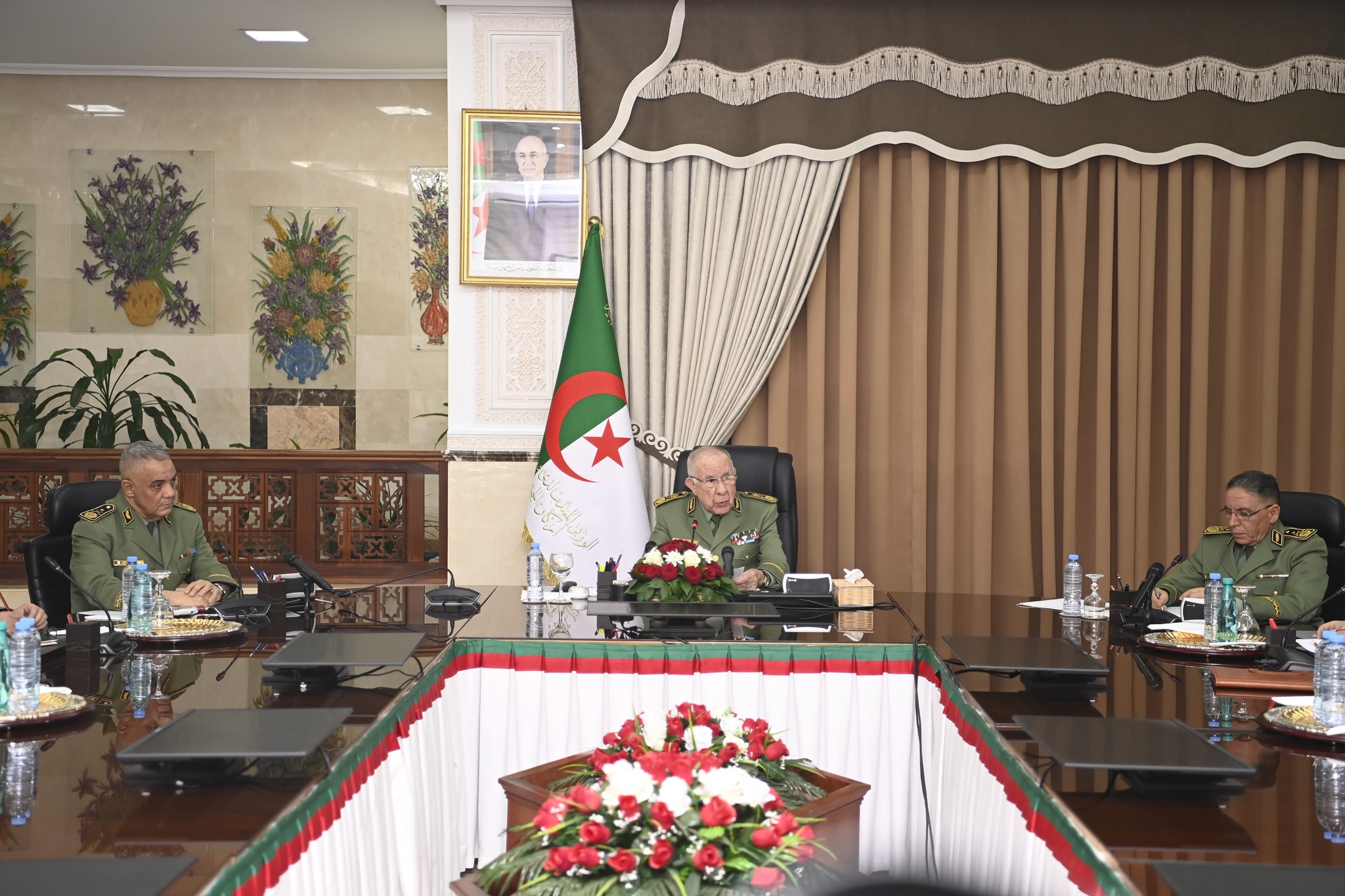 رئيس أركان الجيش الجزائري ينصّب المدير المركزي لأمن الجيش