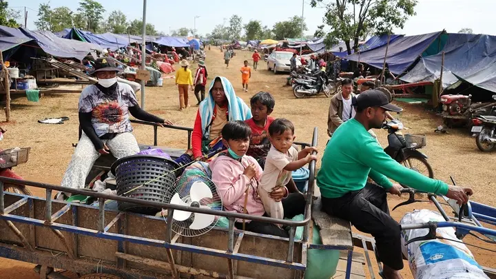 موجة نزوح بسبب الاشتباكات الحدودية بين تايلاند وكمبوديا