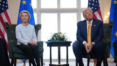 دونالد ترامب وأورسولا فون دير لاين