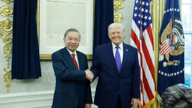 دونالد ترامب وتو لام