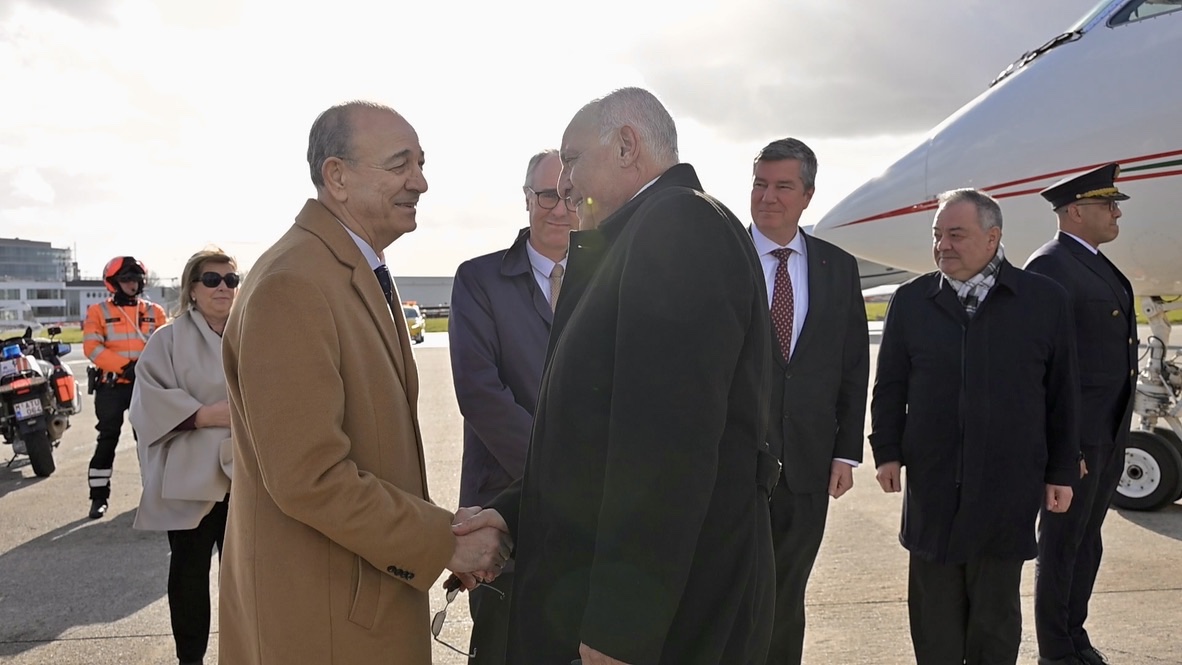 وزير الخارجية الجزائري يشرع في زيارة إلى بلجيكا