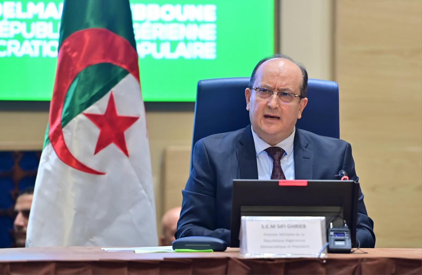 الوزير الأول الجزائري سيفي غريب
