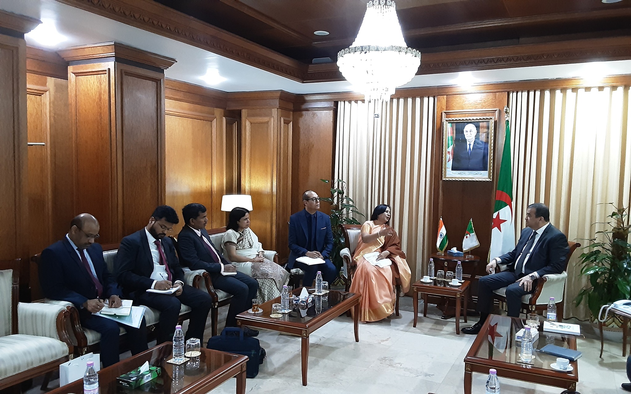الهند مهتمة بتعزيز التعاون مع الجزائر في مجالي المحروقات والمناجم
