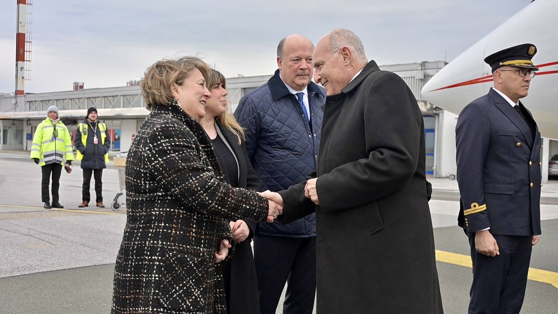 عطاف يحل بكرواتيا في زيارة رسمية