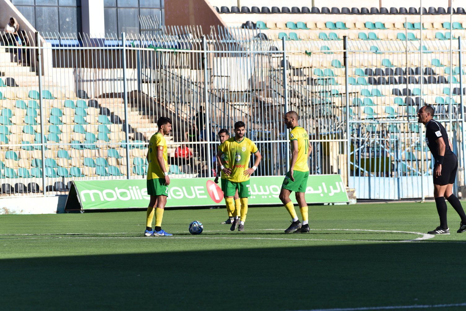 الدوري الجزائري.. شبيبة الساورة تعزز وصافتها ومولودية البيض ترسم سقوطها