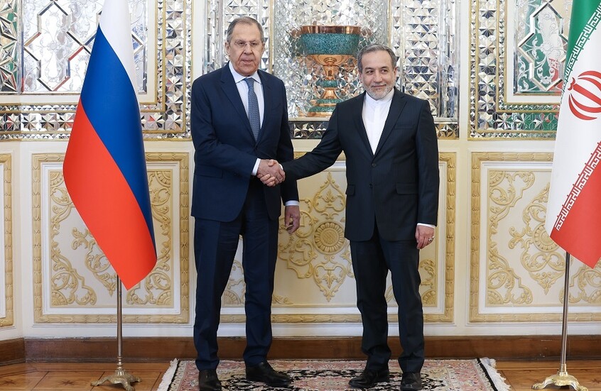 لافروف وعراقجي