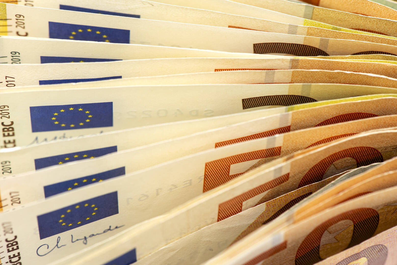 ألمانيا: ارتفاع عجز الميزانية إلى 127 مليار يورو في 2025