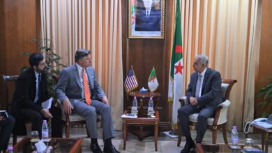 وزير المناجم والصناعة المنجمية الجزائري ونائب وزير الخارجية بالولايات المتحدة الأمريكية