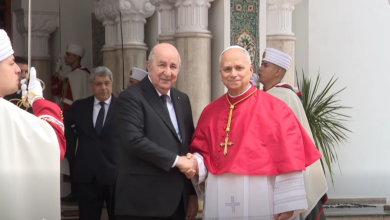 الرئيس الجزائري يخص بابا الفاتيكان باستقبال رسمي
