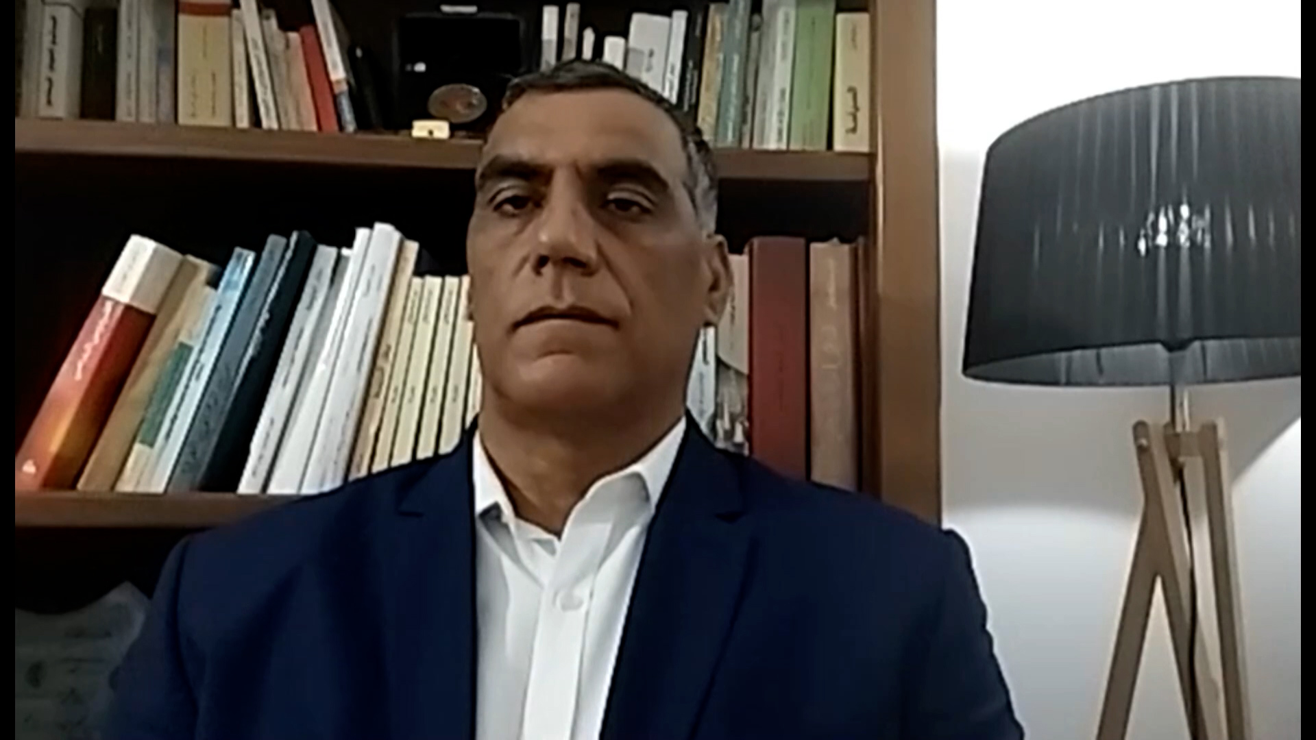 أستاذ العلوم السياسية والعلاقات الدولية، البروفيسور عبد السلام فيلالي،