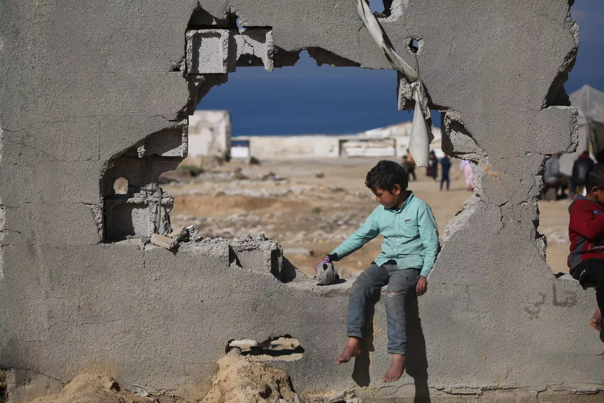 الفئات الأكثر ضعفا في غزة تتحمل العبء الأكبر بسبب الدمار