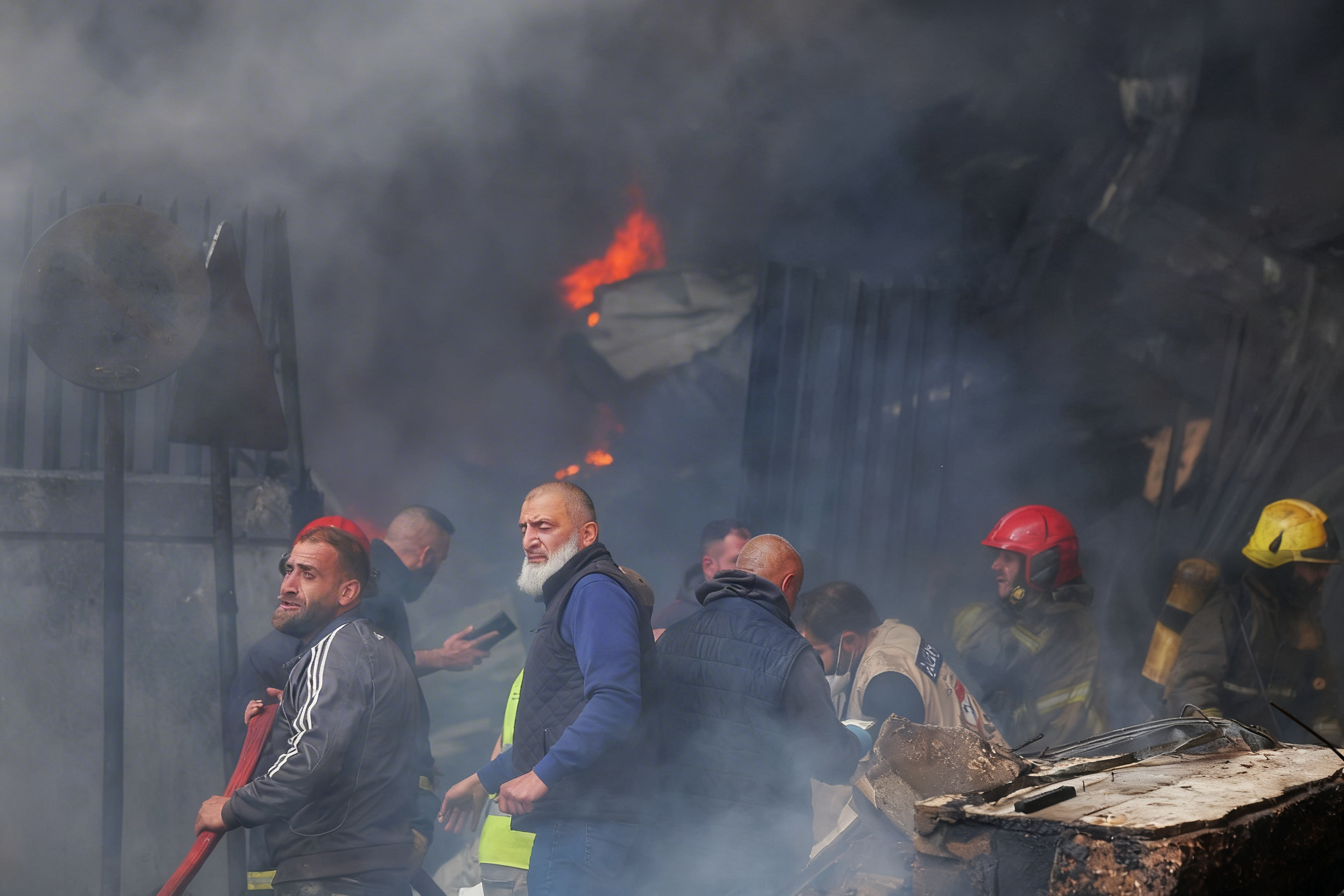 مئات بين قتلى ومصابين في مختلف أنحاء لبنان
