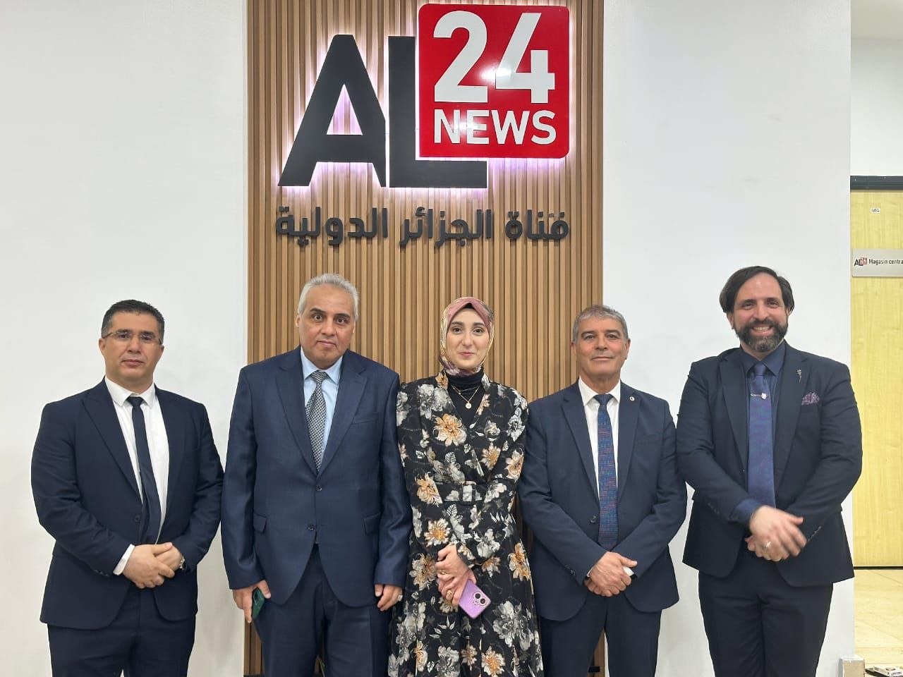 جائزة الرئيس الجزائري الباحث المبتكر.. مشروعان رائدان يعززان مكانة البحث العلمي في الجزائر