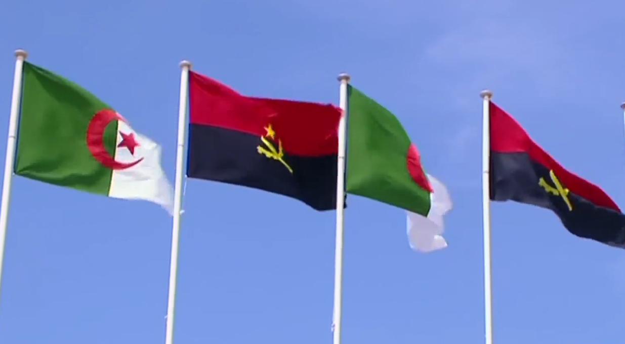 الجزائر وأنغولا تتطلعان لشراكة استراتيجية