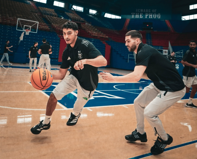 استراحة ترفيهية لمنتخب الجزائر بجامعة كانساس