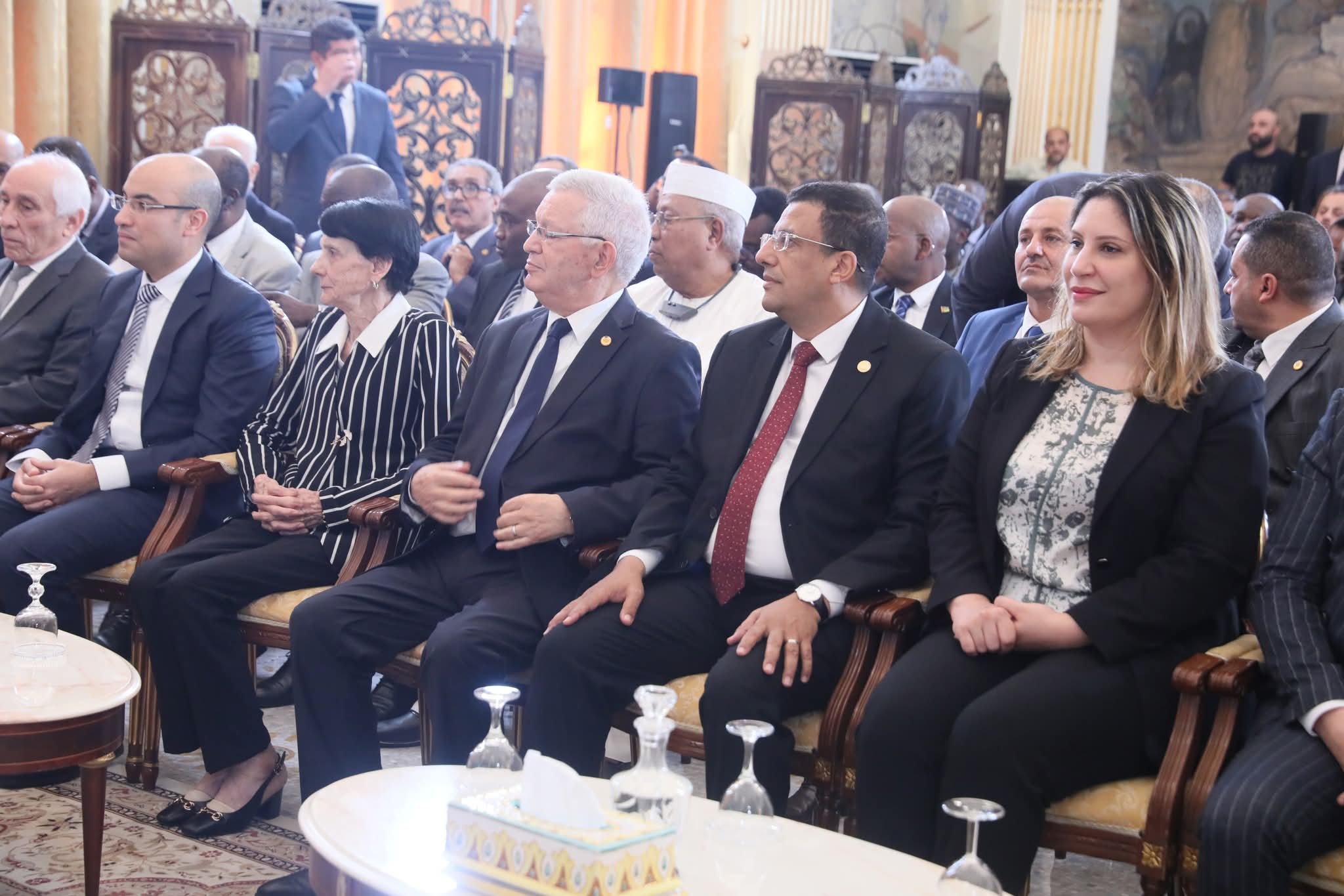 رئيس مجلس الأمة الجزائري يشرف على احتفالية تكريمية على شرف انتخاب رئيس البرلمان الإفريقي