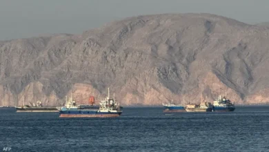 إيران تمنع السفن المستفيدة من أموالها المجمدة من عبور مضيق هرمز