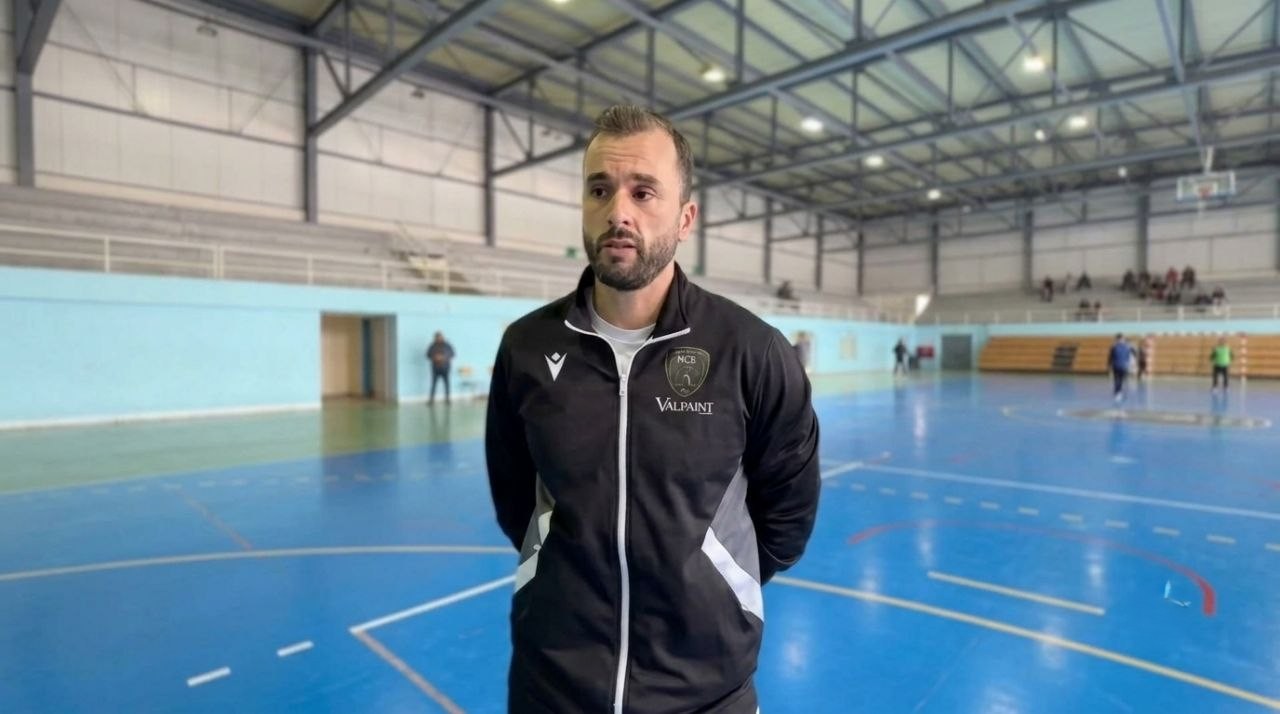 الدولي الجزائري ياسين حكمي يعلن اعتزاله الكرة الطائرة دوليا بعد 25 عاما من العطاء