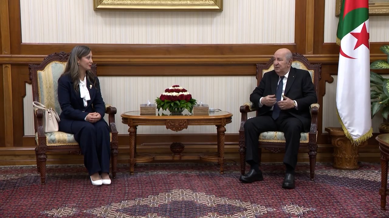 الرئيس الجزائري يستقبل رئيسة المجلس الشعبي الوطني الجزائري