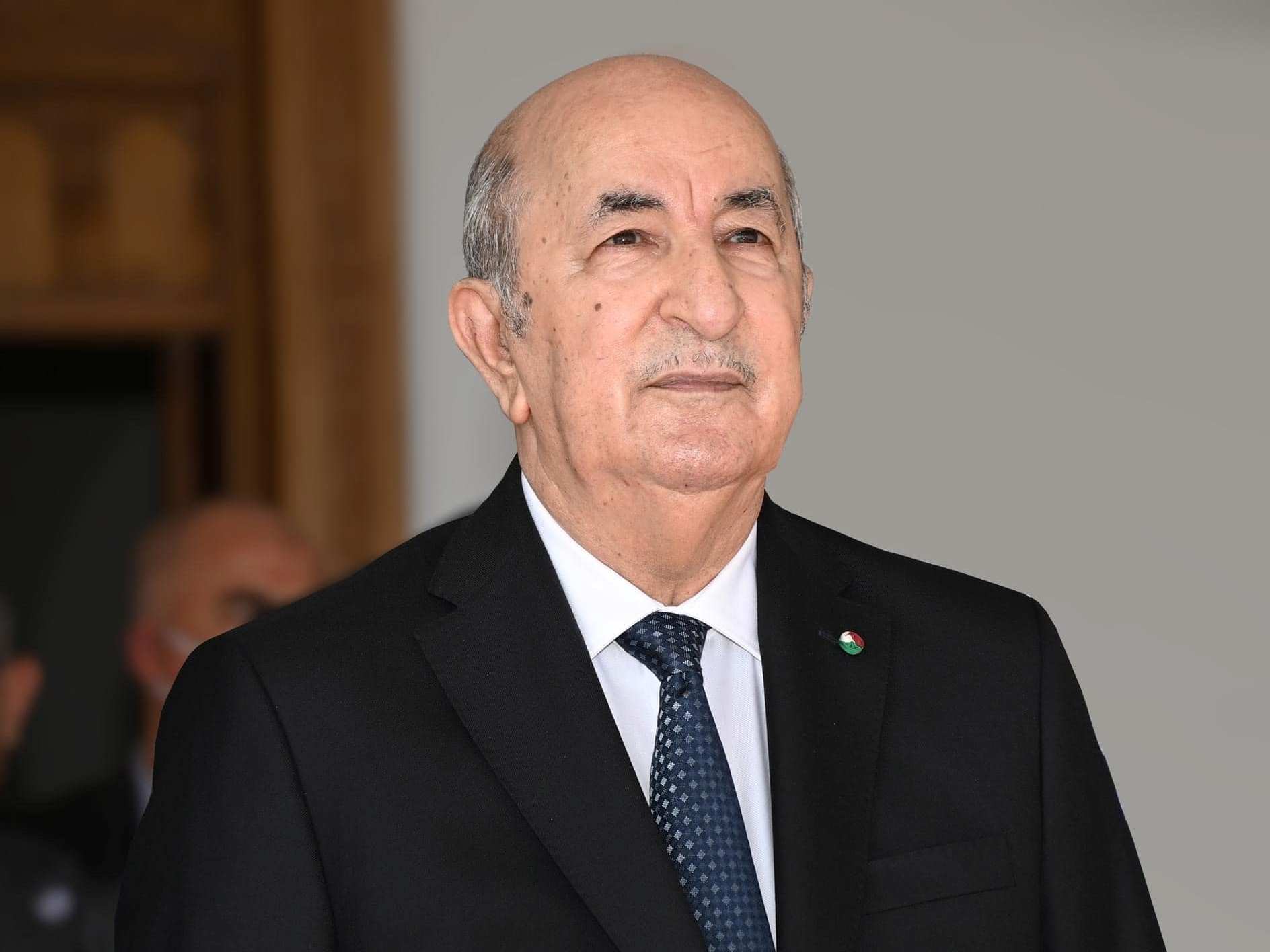 الرئيس الجزائري يهنئ طلبة المدرسة الوطنية متعددة التقنيات بتتويجهم في المنافسة الهندسية الدولية بالمملكة المتحدة