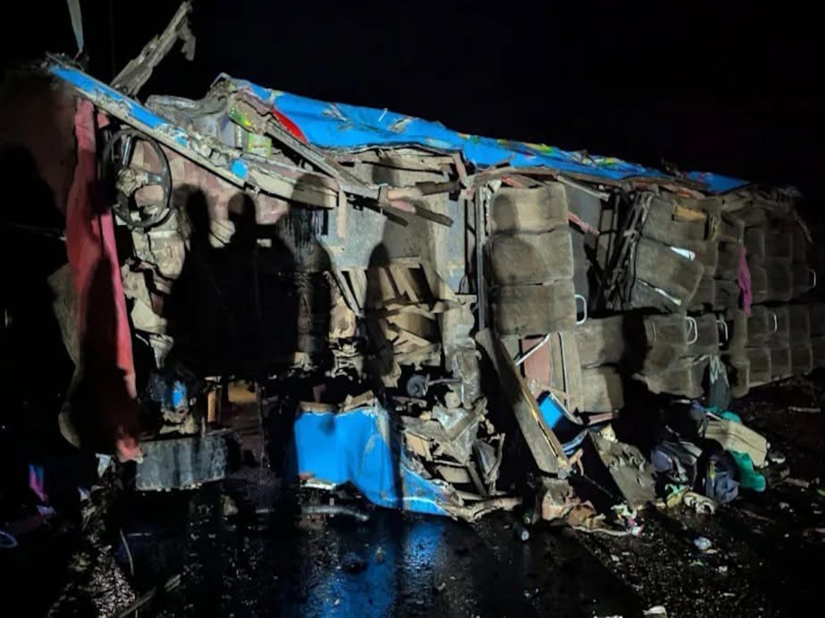 أوغندا.. وفاة 19 تلميذا وإصابة العشرات في حادث سقوط حافلة مدرسية شرقي البلاد